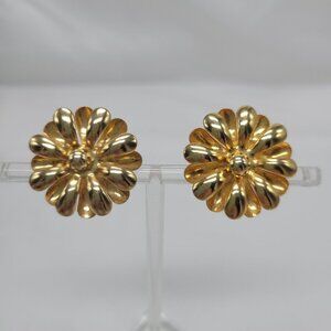 Vintage Gold-Tone Flower Clip-On Earrings 1 Inch Large Petals Retro Jewelry